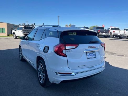 Used 2023 GMC Terrain Denali AWD/4WD image 9