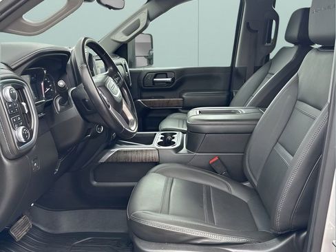 Used 2022 GMC Sierra 3500 Denali w/ Denali Ultimate Package AWD/4WD image 13