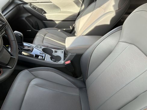 Certified 2025 Subaru Crosstrek 2.5i Limited w/ Popular Package #3A image 7