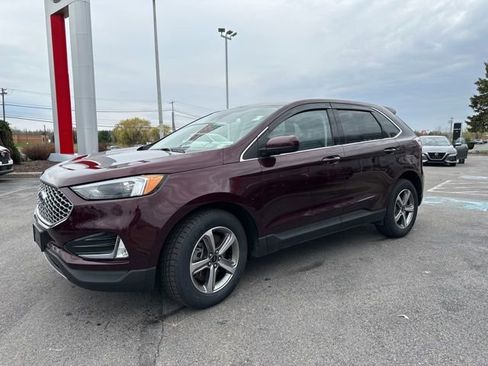 Used 2023 Ford Edge SEL w/ Convenience Package AWD/4WD image 3