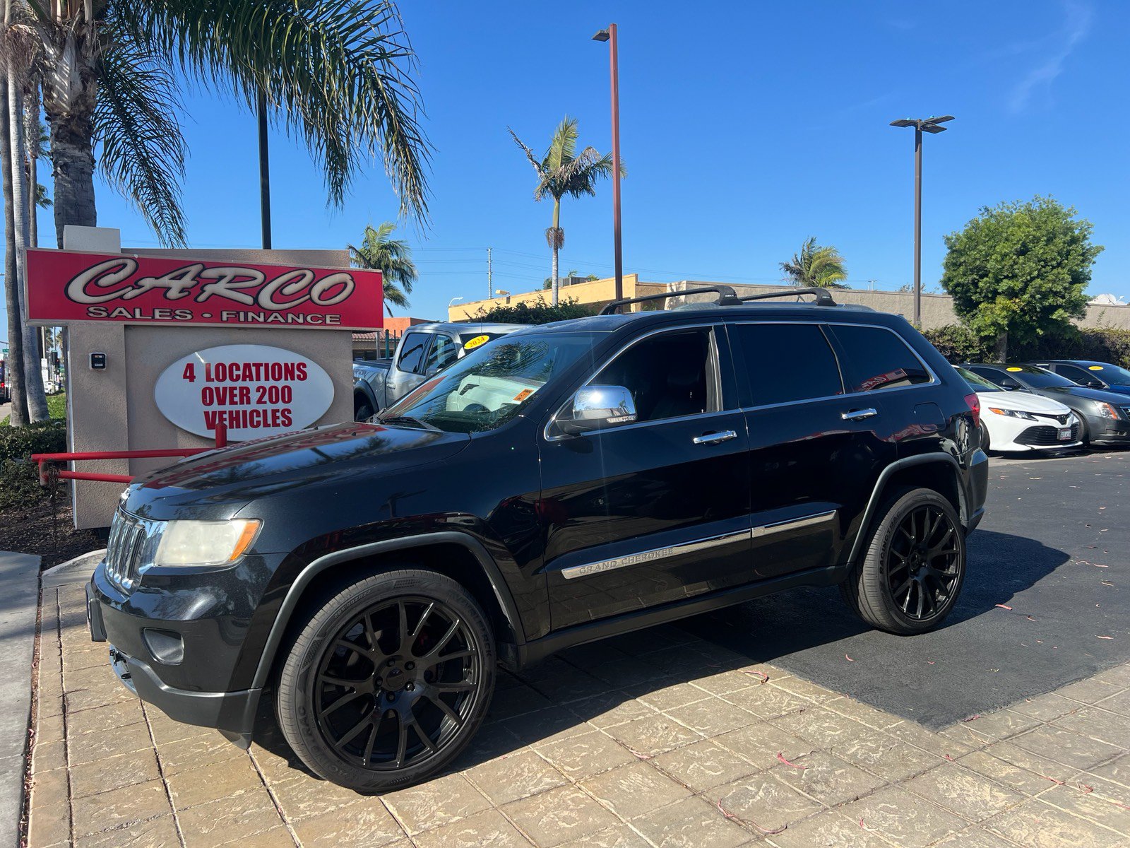 Used 2013 Jeep Grand Cherokee Limited w/ Luxury Group II RWD image 4