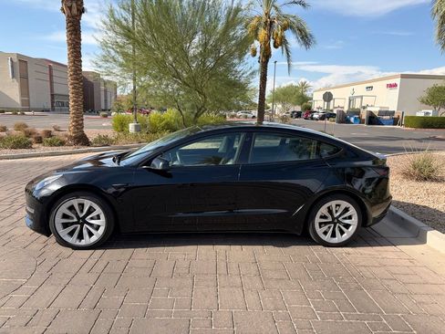 Used 2023 Tesla Model 3 Standard Range RWD image 5