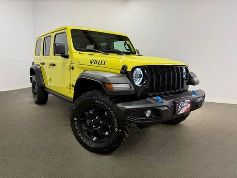 Used 2023 Jeep Wrangler Unlimited w/ Cold Weather Group AWD/4WD image 4