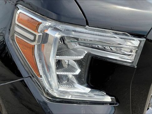 Used 2022 GMC Sierra 1500 AT4 w/ AT4 Preferred Package AWD/4WD image 27