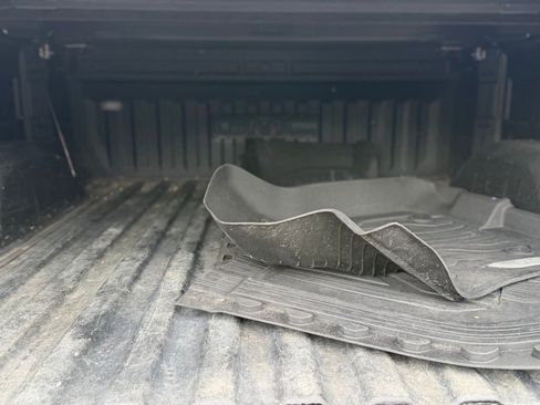 Used 2020 GMC Sierra 1500 Elevation image 18