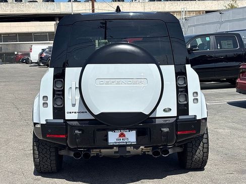 Used 2023 Land Rover Defender 110 V8 AWD/4WD image 4