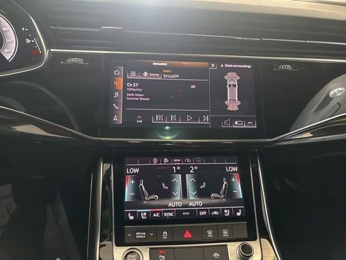 Used 2021 Audi Q8 Premium Plus w/ Premium Plus Package AWD/4WD image 21