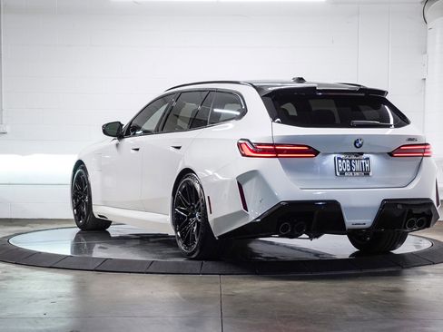 New 2027 BMW M5 Touring AWD/4WD image 4