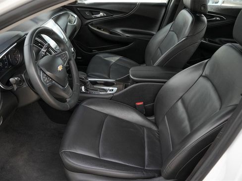 Used 2024 Chevrolet Malibu LT image 10