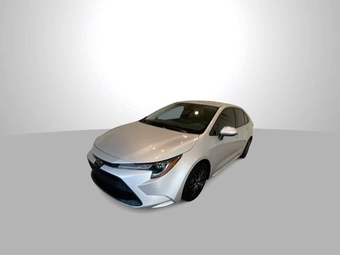 Used 2022 Toyota Corolla LE w/ Carpet Mat Package (TMS) FWD image 4