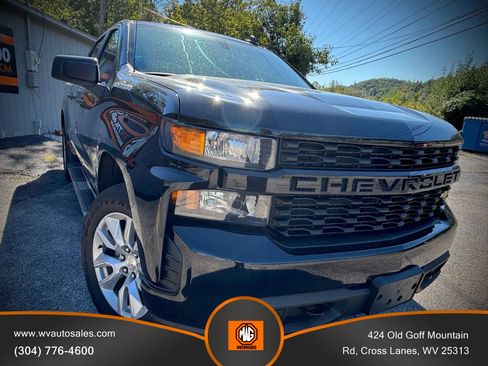 Used 2019 Chevrolet Silverado 1500 Custom w/ Custom Value Package image 2