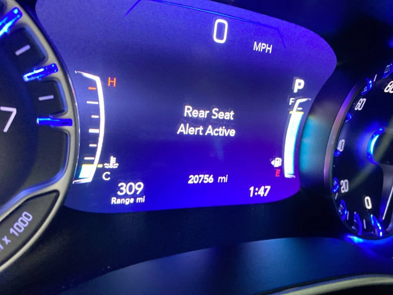 Used 2025 Chrysler Pacifica Select FWD image 17