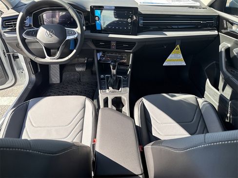 New 2026 Volkswagen Jetta SEL image 25