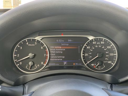 Used 2025 Nissan Altima 2.5 SV FWD image 8