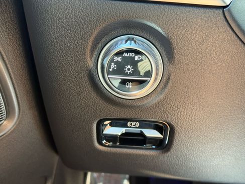 Certified 2025 Mercedes-Benz C 300 4MATIC Sedan image 26