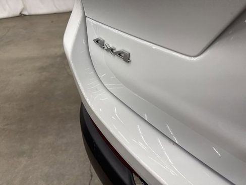 New 2025 Jeep Grand Cherokee L Limited w/ Trailer Tow Package image 23