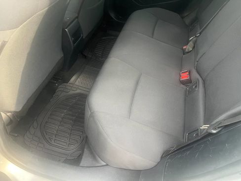 Used 2022 Toyota Corolla LE FWD image 12