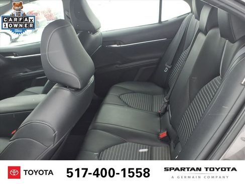 Used 2024 Toyota Camry SE image 11