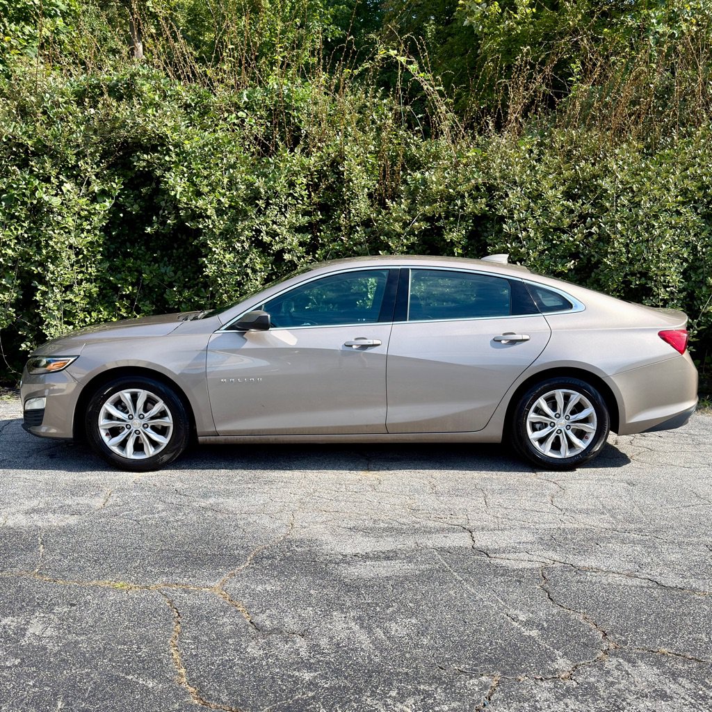 Used 2023 Chevrolet Malibu LT w/ Driver Confidence Package FWD image 1