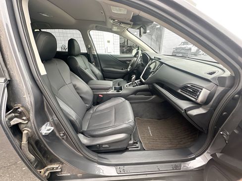 Used 2024 Subaru Outback Limited image 32