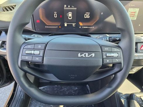 New 2026 Kia K4 FWD image 23