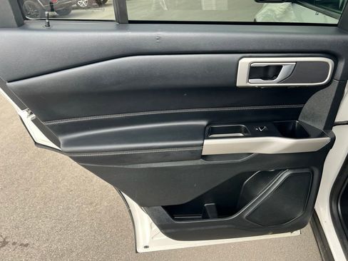 Used 2023 Ford Explorer XLT w/ Equipment Group 202A image 23