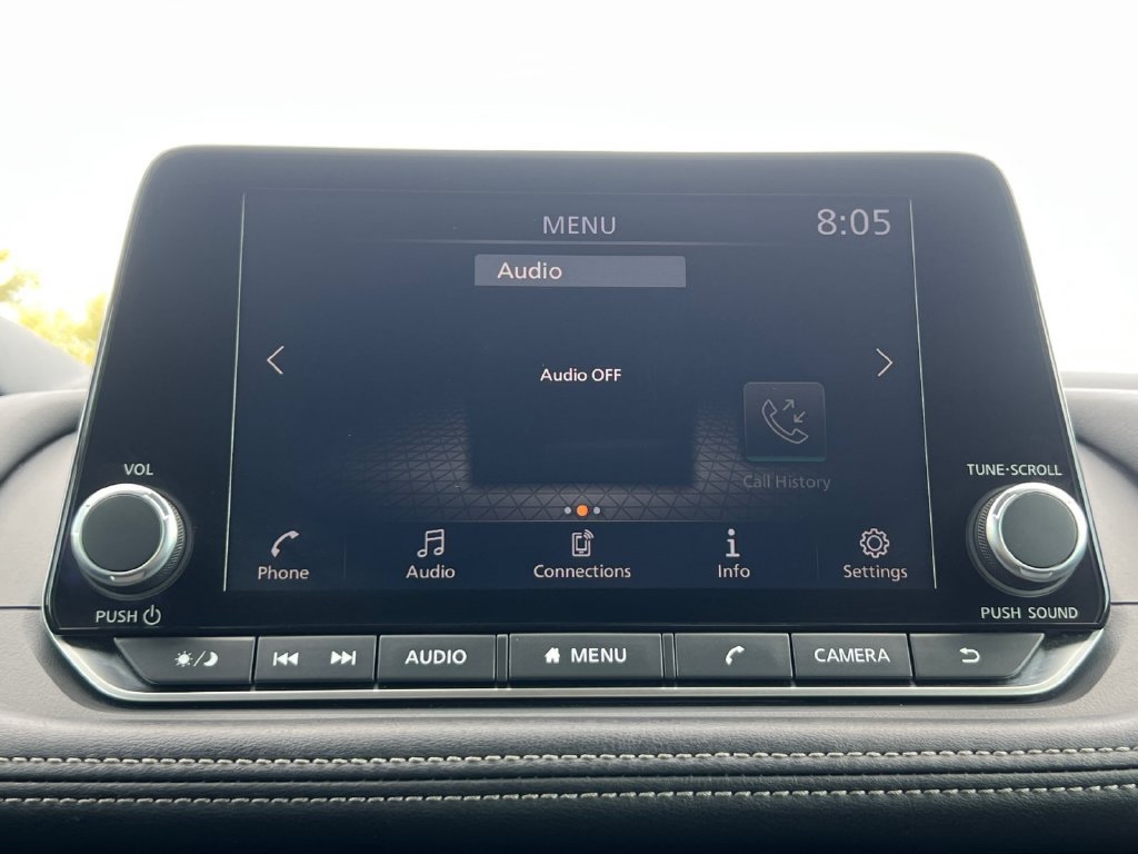 Used 2024 Nissan Rogue S FWD image 8