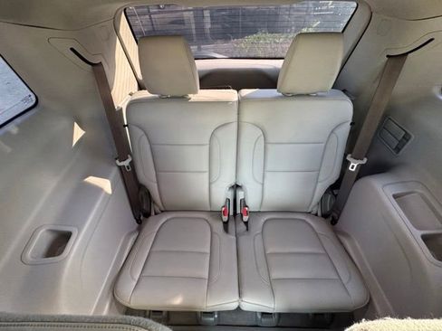 Used 2019 GMC Acadia SLT w/ LPO, Floor Liner Package FWD image 22