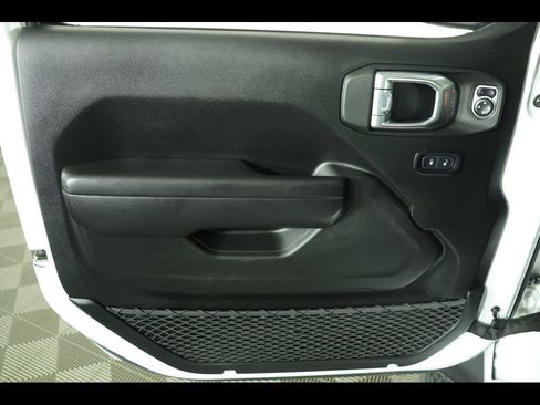 Used 2021 Jeep Gladiator Mojave image 22