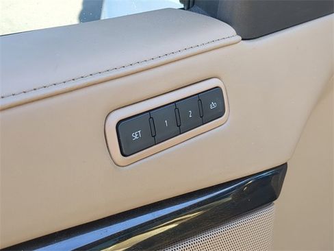 Used 2020 Cadillac Escalade Platinum image 20