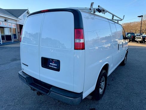 Used 2017 Chevrolet Express 3500 image 5