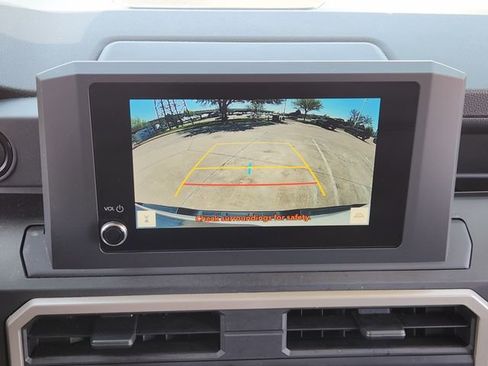 Used 2025 Toyota Tacoma SR image 13