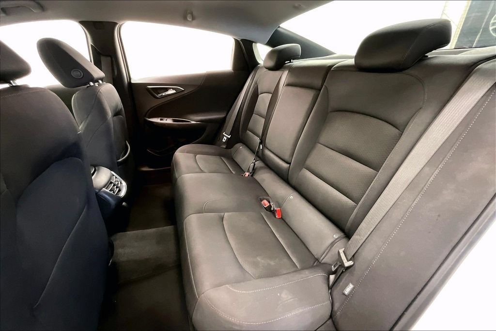 Used 2024 Chevrolet Malibu LT FWD image 22