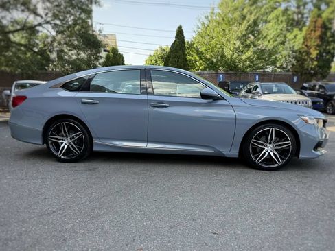 Used 2022 Honda Accord Touring image 4