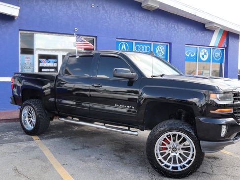 Used 2016 Chevrolet Silverado 1500 LT w/ All Star Edition AWD/4WD image 3