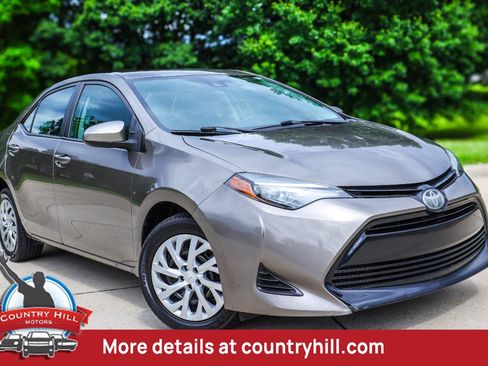 Used 2019 Toyota Corolla LE FWD image 1