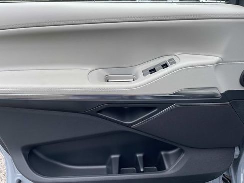 New 2026 Lincoln Navigator L Premier AWD/4WD image 23