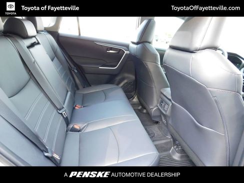 Used 2025 Toyota RAV4 XLE Premium image 5