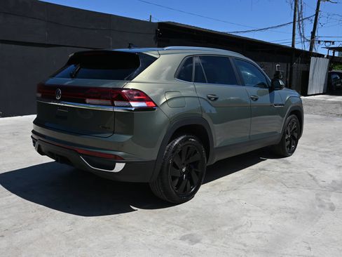 Used 2025 Volkswagen Atlas Cross Sport SE AWD/4WD image 5