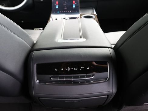 Used 2025 Cadillac Escalade ESV Premium Luxury w/ LPO, Floor Liner Package AWD/4WD image 31