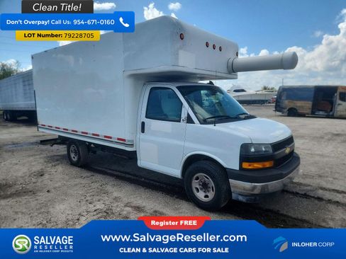 Used 2020 Chevrolet Express 3500 w/ Driver Convenience Package RWD image 5
