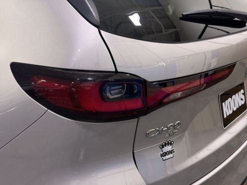 Used 2024 MAZDA CX-90 Plug-In Hybrid w/ Premium Pkg AWD/4WD image 17