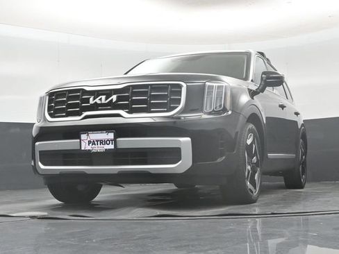 Used 2025 Kia Telluride S AWD/4WD image 55