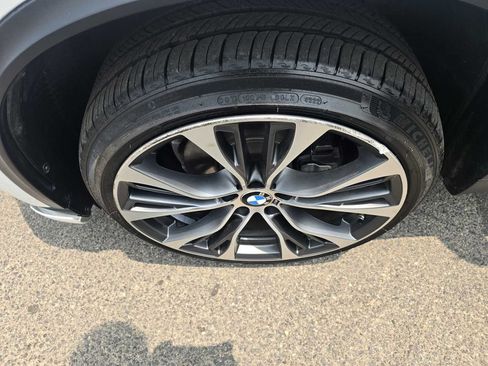 Used 2017 BMW X5 xDrive35i w/ Premium Package AWD/4WD image 30