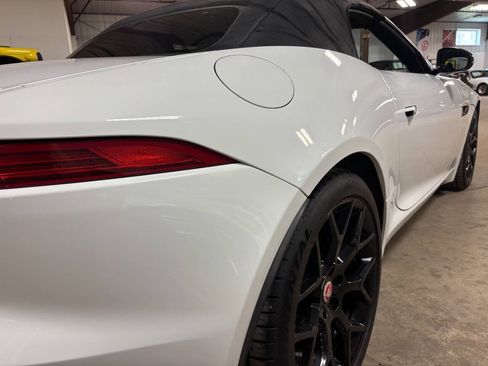Used 2014 Jaguar F-TYPE Convertible RWD image 13