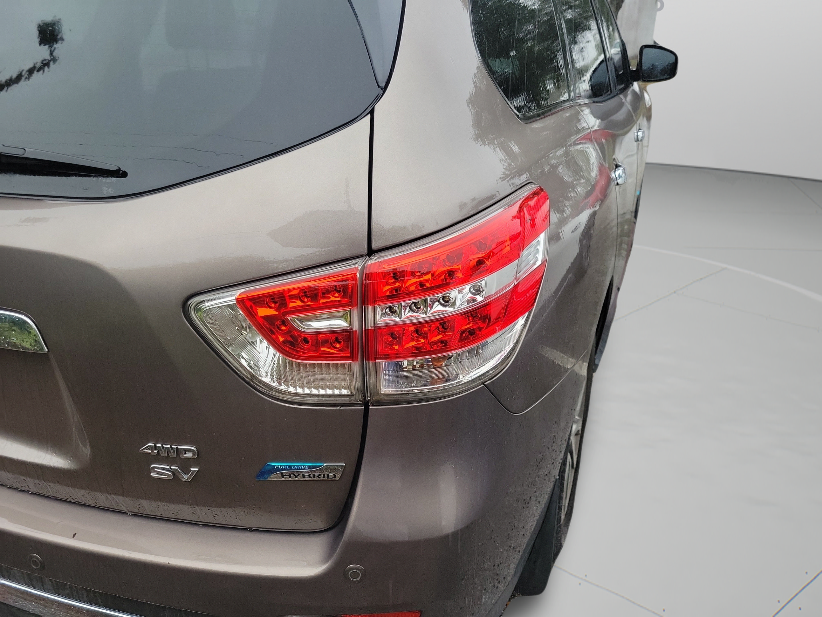 Used 2014 Nissan Pathfinder SV AWD/4WD image 16