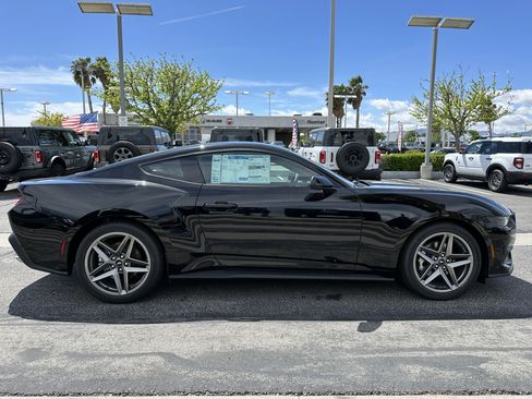 New 2026 Ford Mustang Coupe image 9
