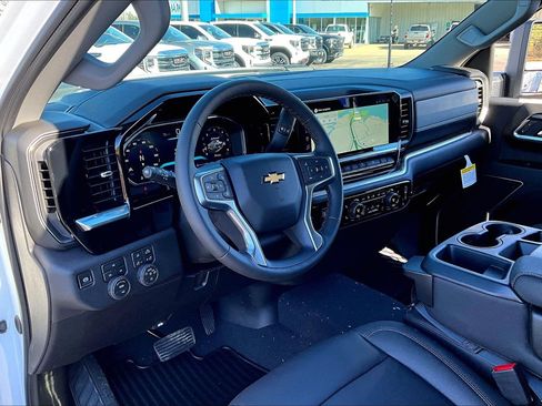 New 2026 Chevrolet Silverado 3500 LT w/ All Star Edition image 6