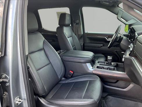 Used 2024 GMC Sierra 1500 SLT w/ SLT Premium Plus Package AWD/4WD image 29