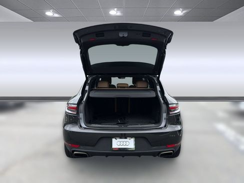 Used 2019 Porsche Macan AWD/4WD image 23